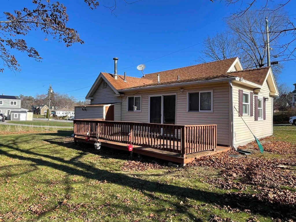 Photo of 7 Central Avenue, Portsmouth, NH 03801 (MLS # 5071120)