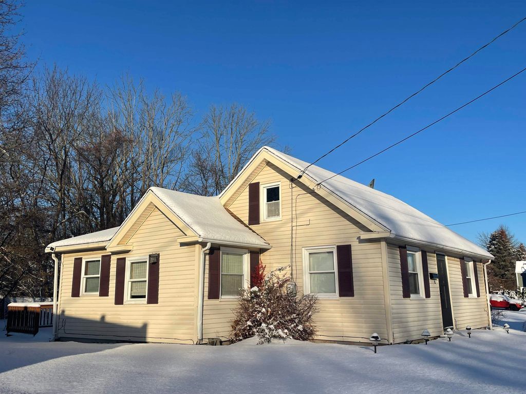Photo of 7 Central Avenue, Portsmouth, NH 03801 (MLS # 5071120)