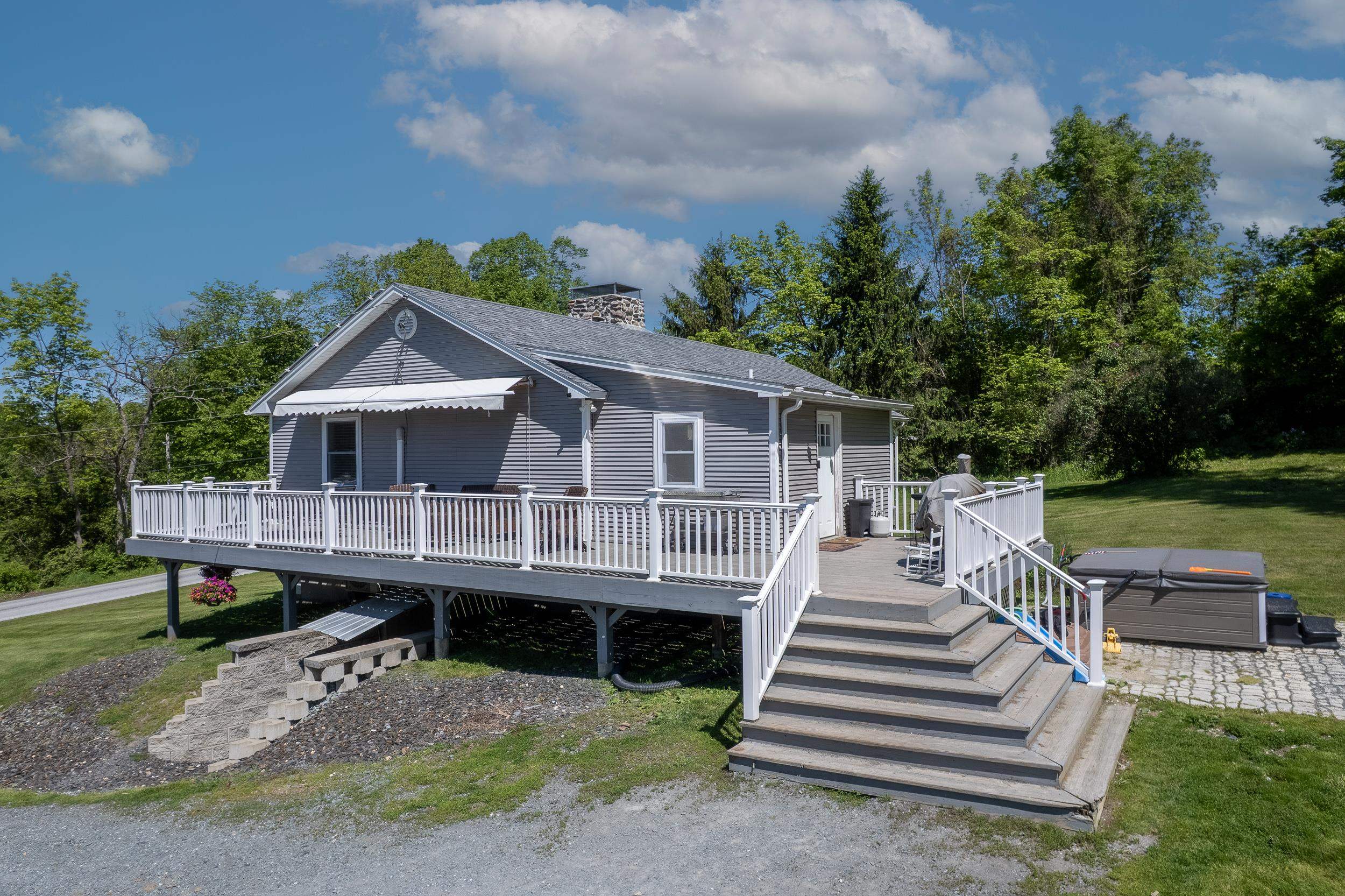 458 Hillside Road