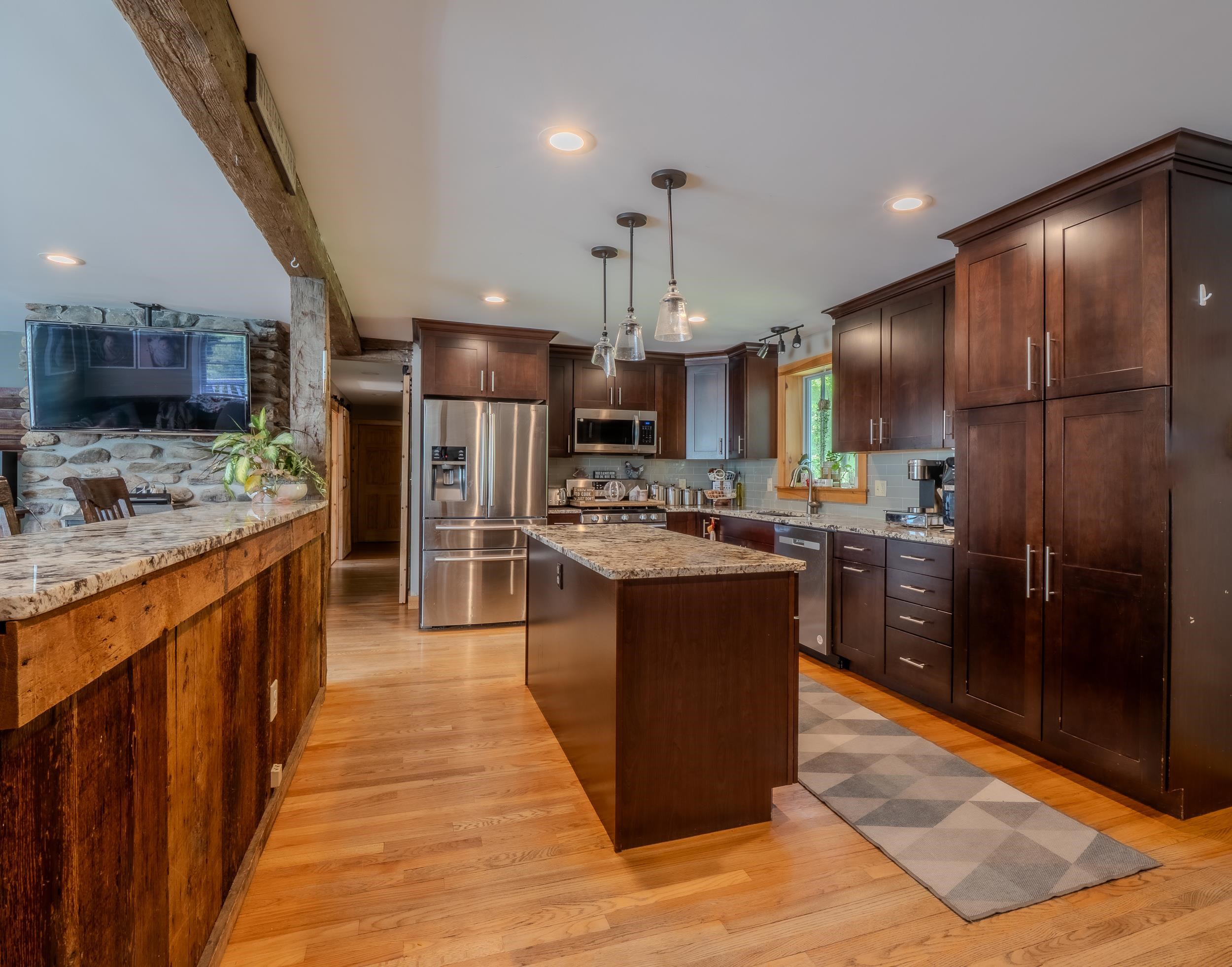 458 Hillside Road