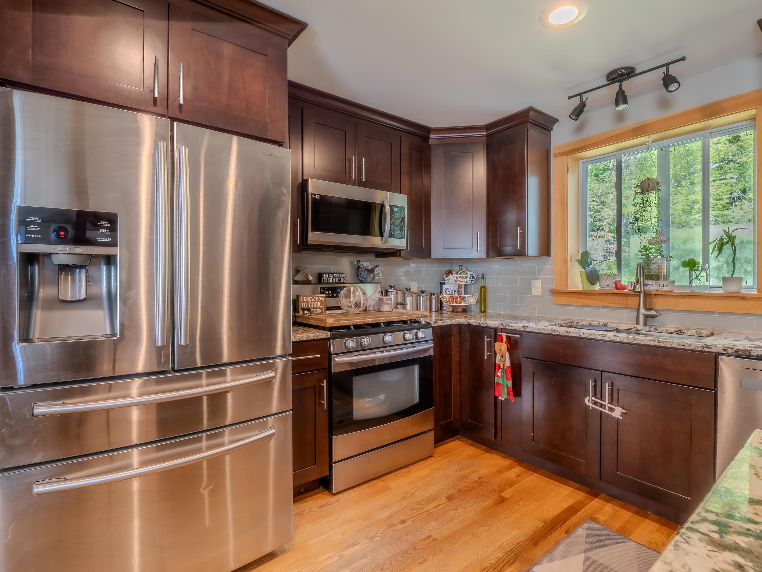 458 Hillside Road