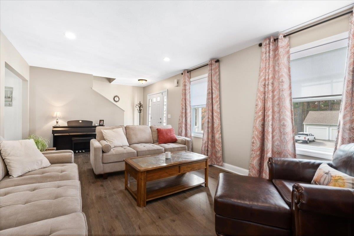 61 West Meadow Court