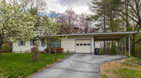 Photo of 12 Birch Hill Road, Hooksett, NH 03106 (MLS # 5087892)