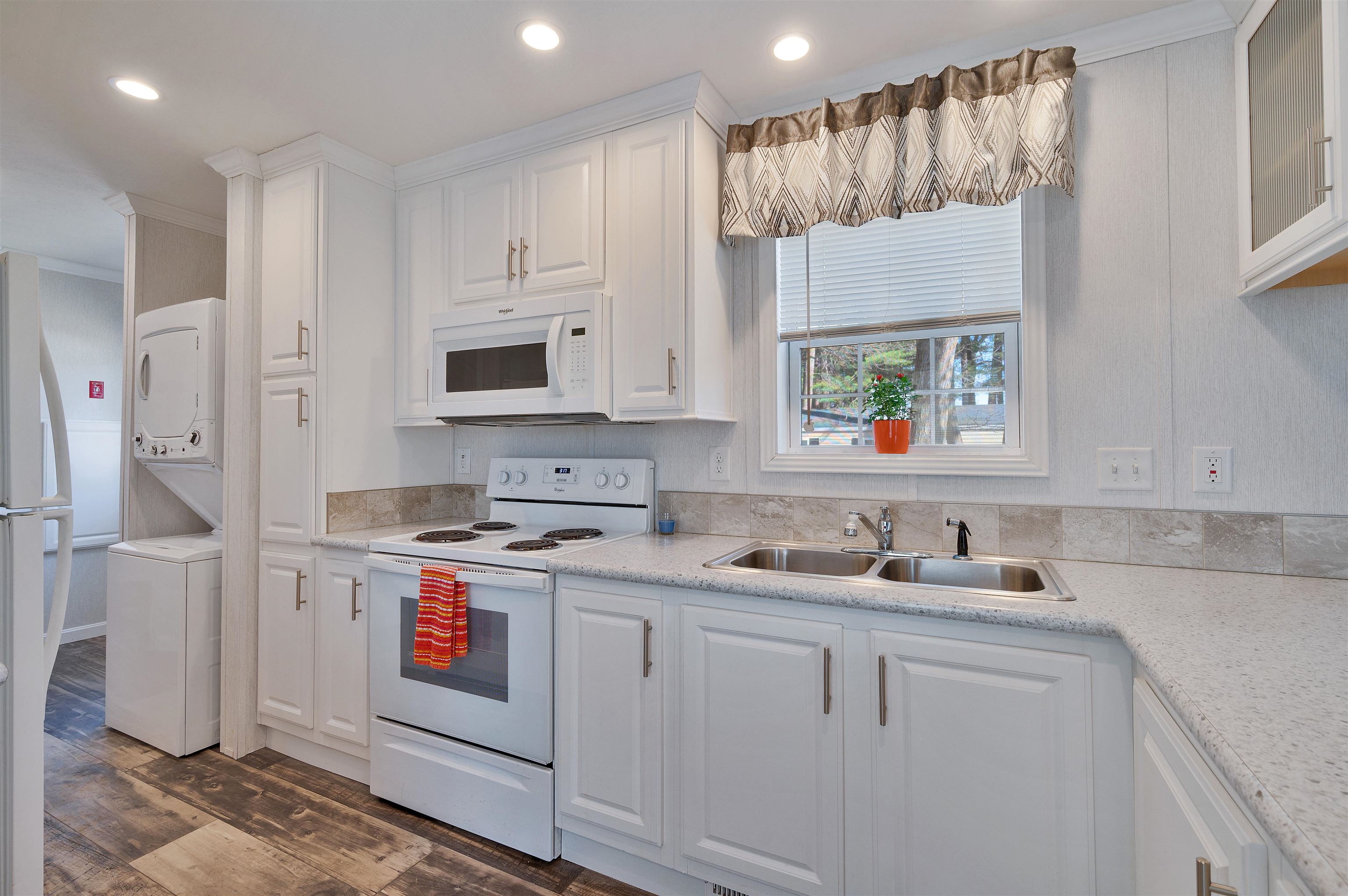 120 Robin Hood Drive 120