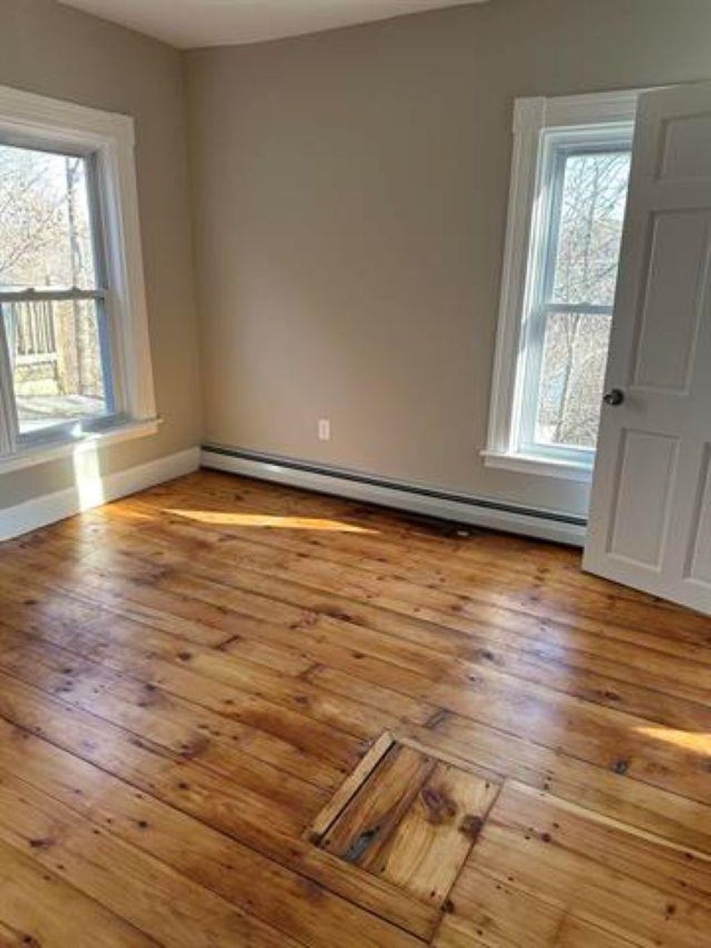 Photo of 449 West River Road #1, Hooksett, NH 03106 (MLS # 5059037)