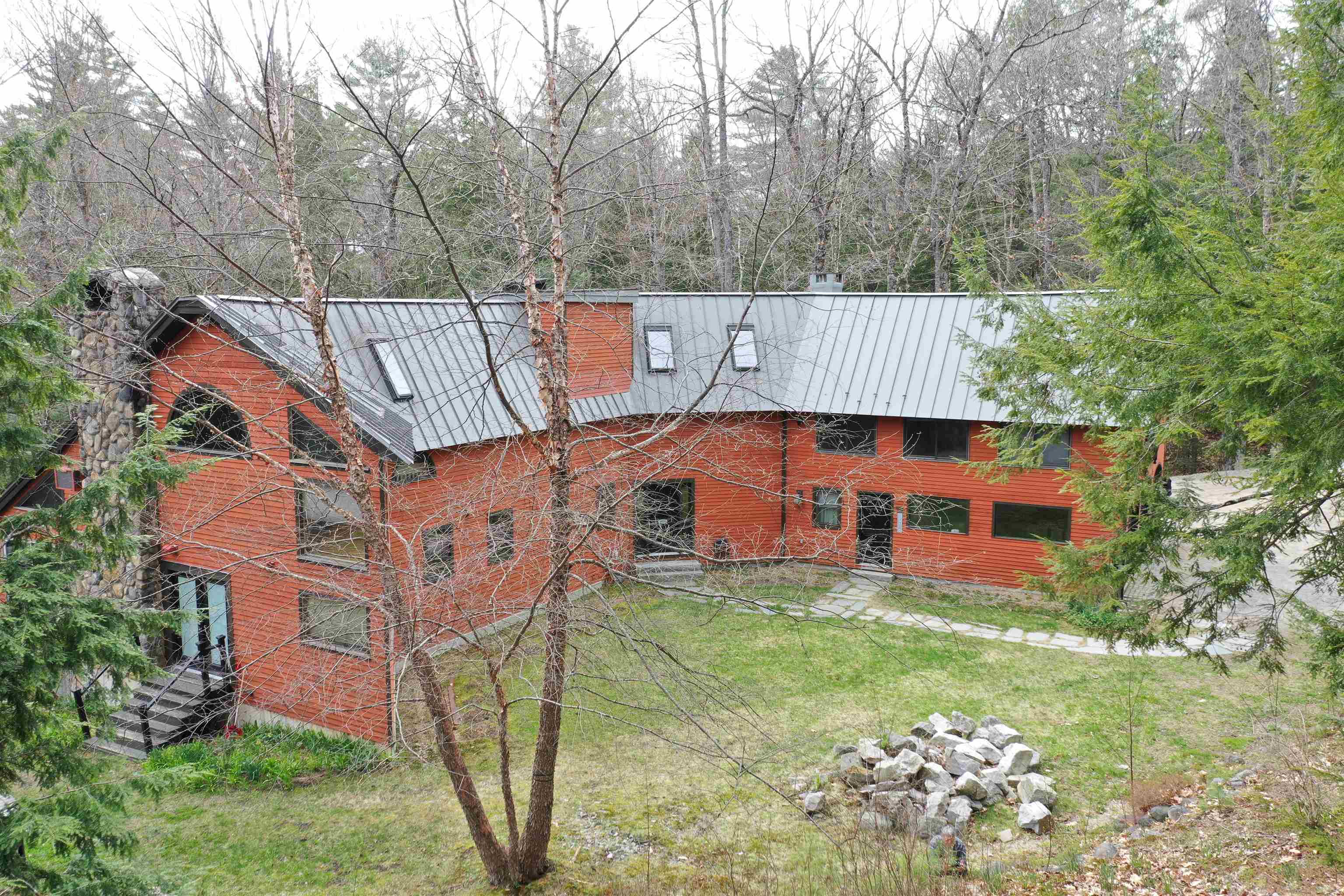 18 Treeline Road
