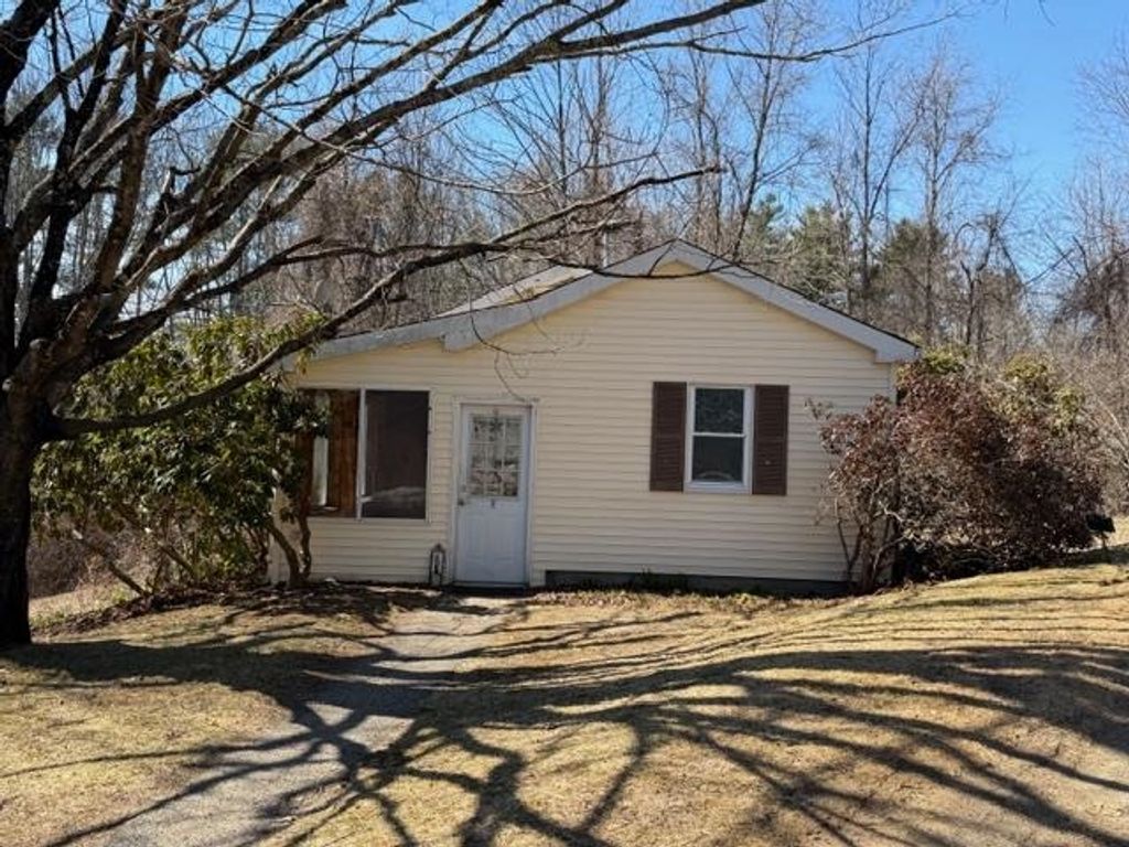 Photo of 7 Woody Lane, Lee, NH 03861 (MLS # 5081030)