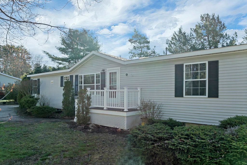 Photo of 11 Lilac Lane #11, Belmont, NH 03220 (MLS # 5087031)