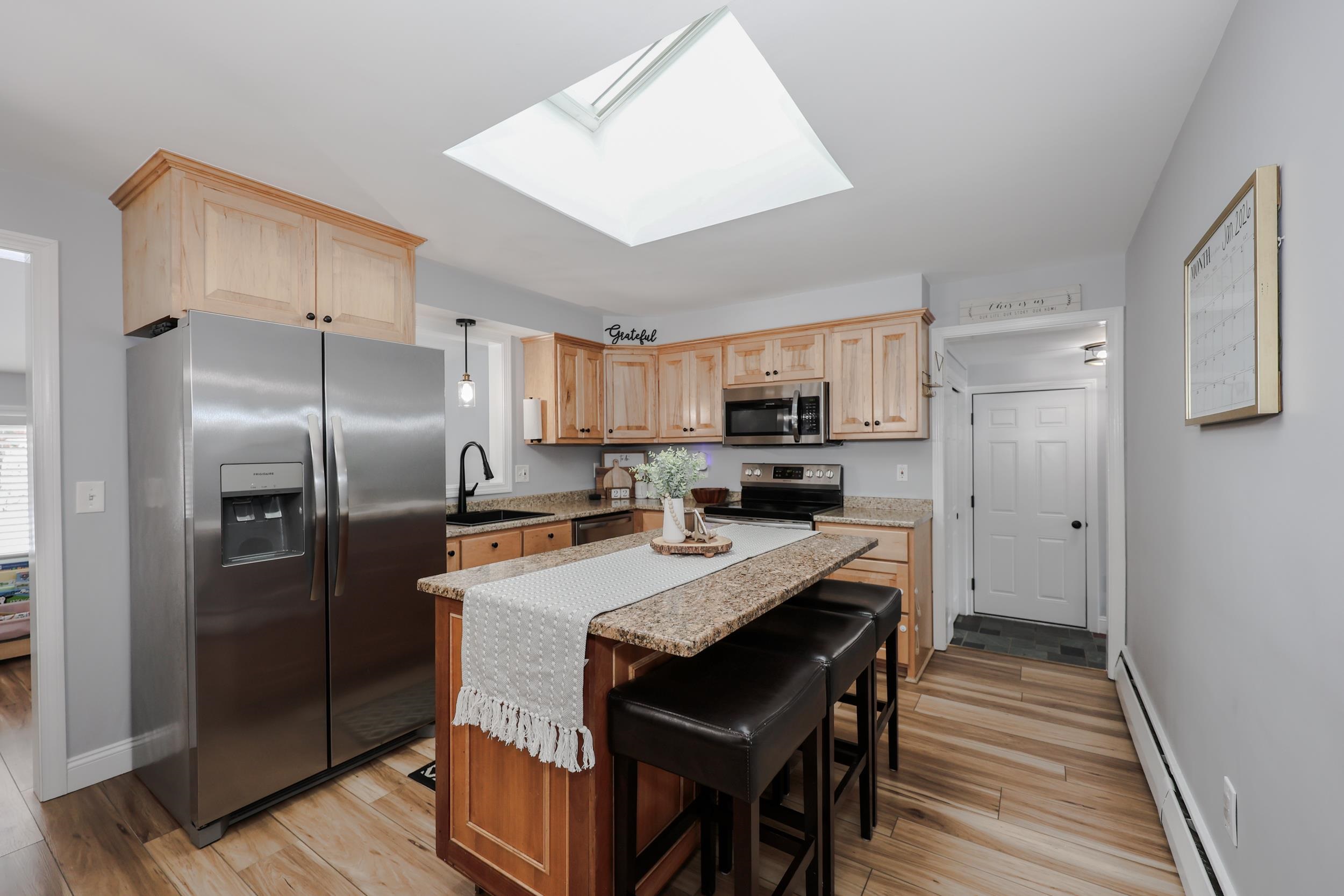 2052 Lake Shore Road