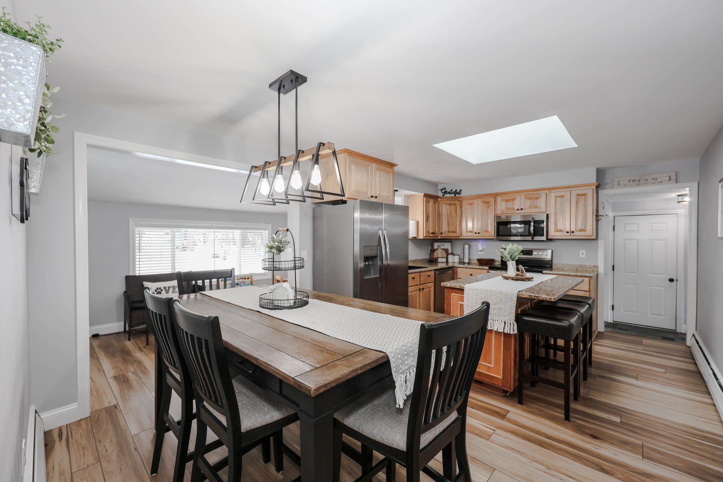 2052 Lake Shore Road