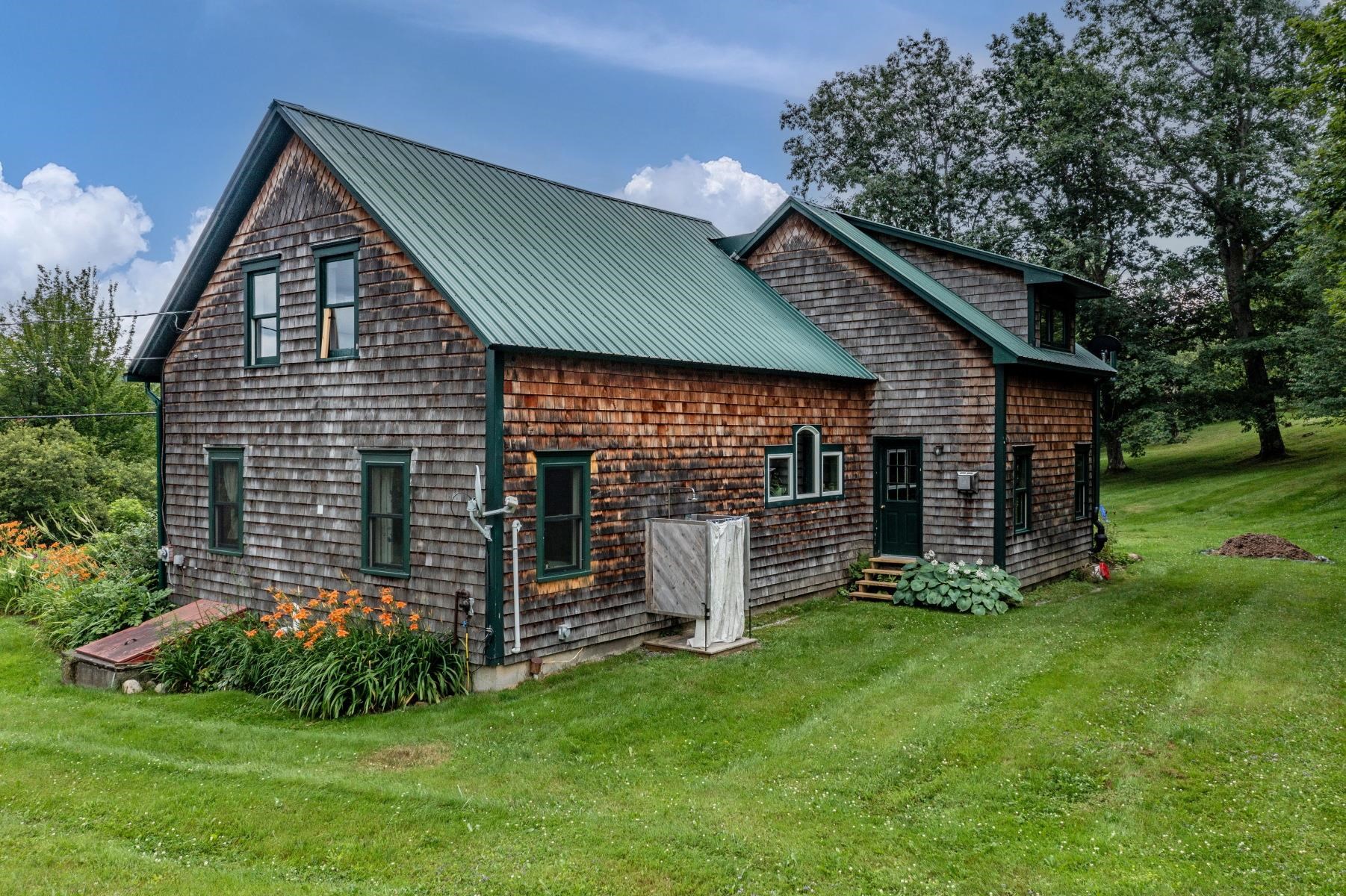 1076 Brown Hill Road