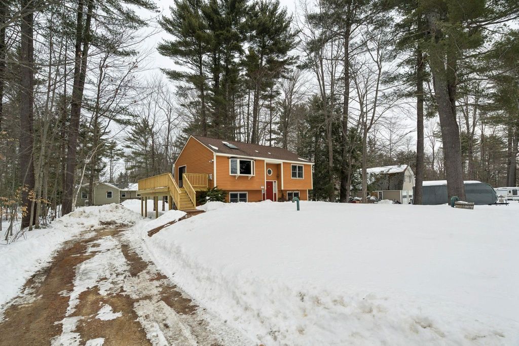 Photo of 115 Lakeshore Drive, Middleton, NH 03887 (MLS # 5076990)
