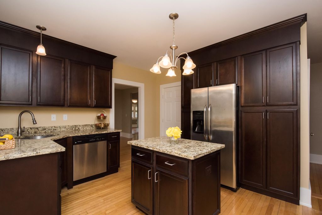 Photo of 5 Brookline Avenue, Dover, NH 03820 (MLS # 5076030)