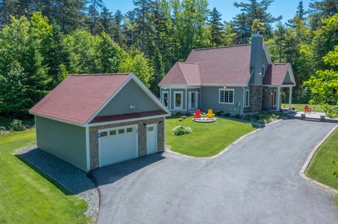 Photo of 105 Loft Circle, Campton, NH 03223 (MLS # 5087396)