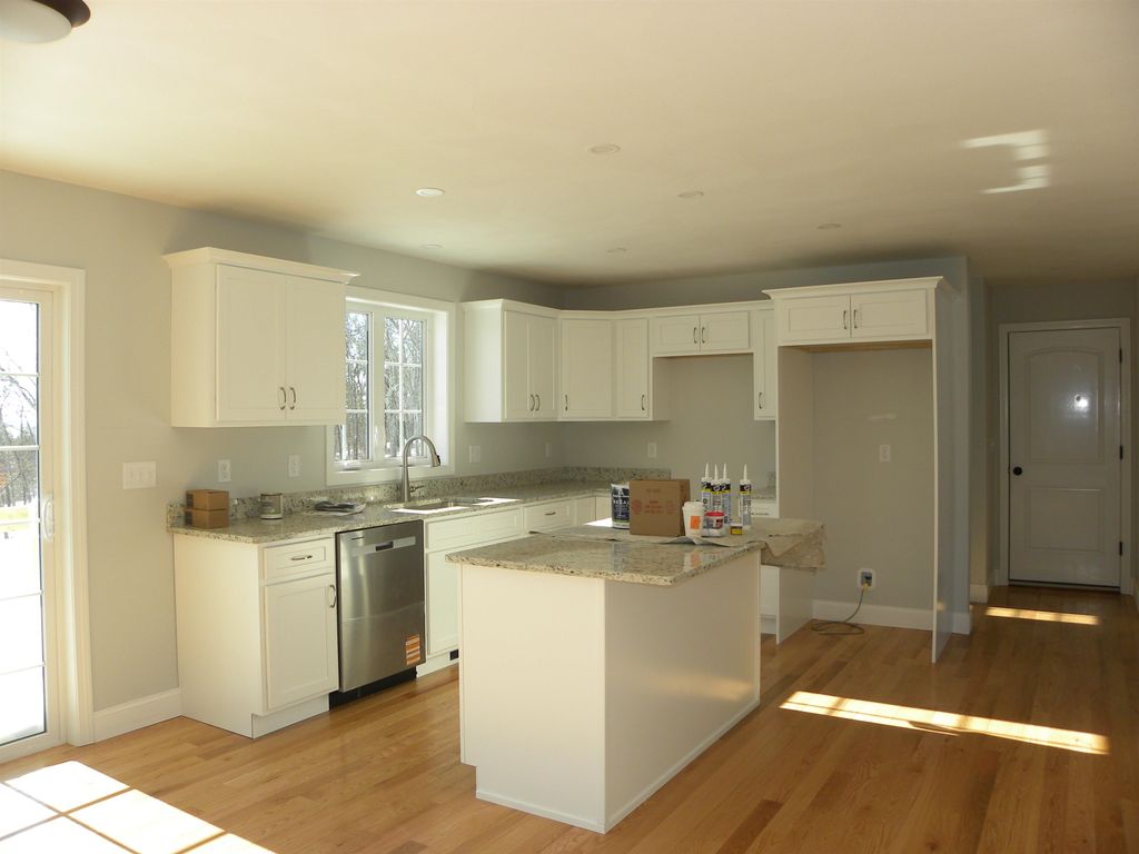 Photo of 313 Karatzas Avenue #Lot 19, Manchester, NH 03104 (MLS # 5059449)