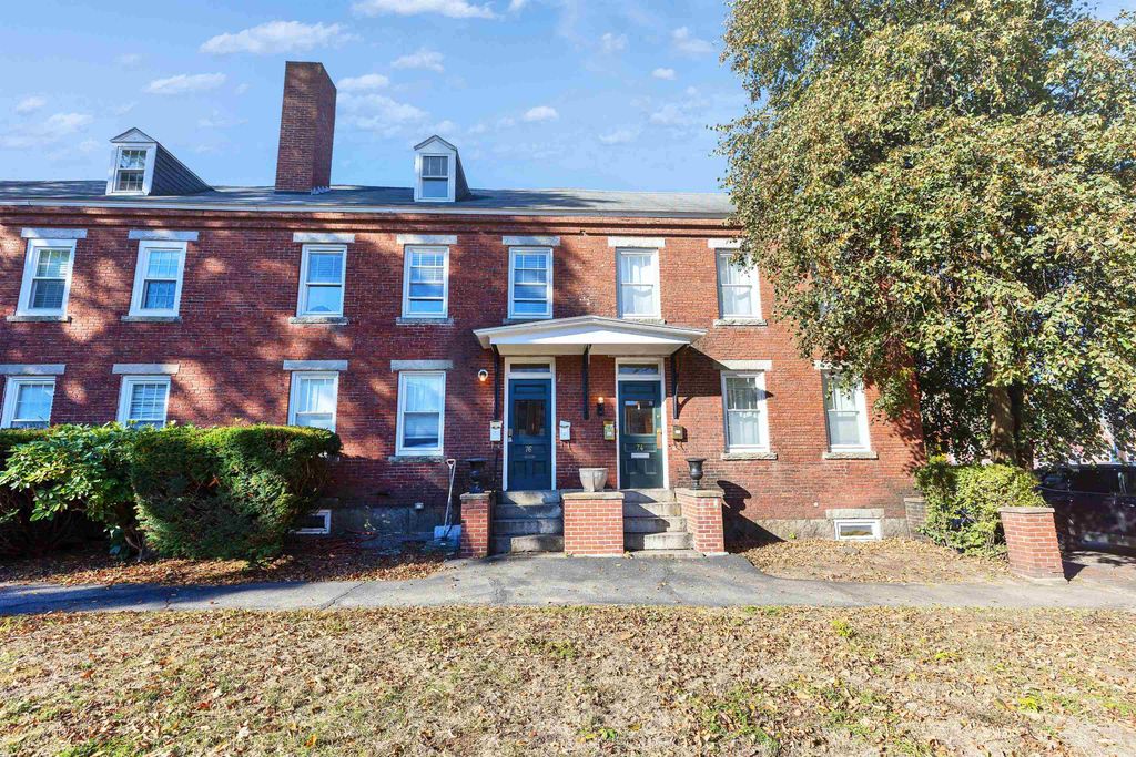 Photo of 76 W. Merrimack Street #2, Manchester, NH 03101 (MLS # 5068622)