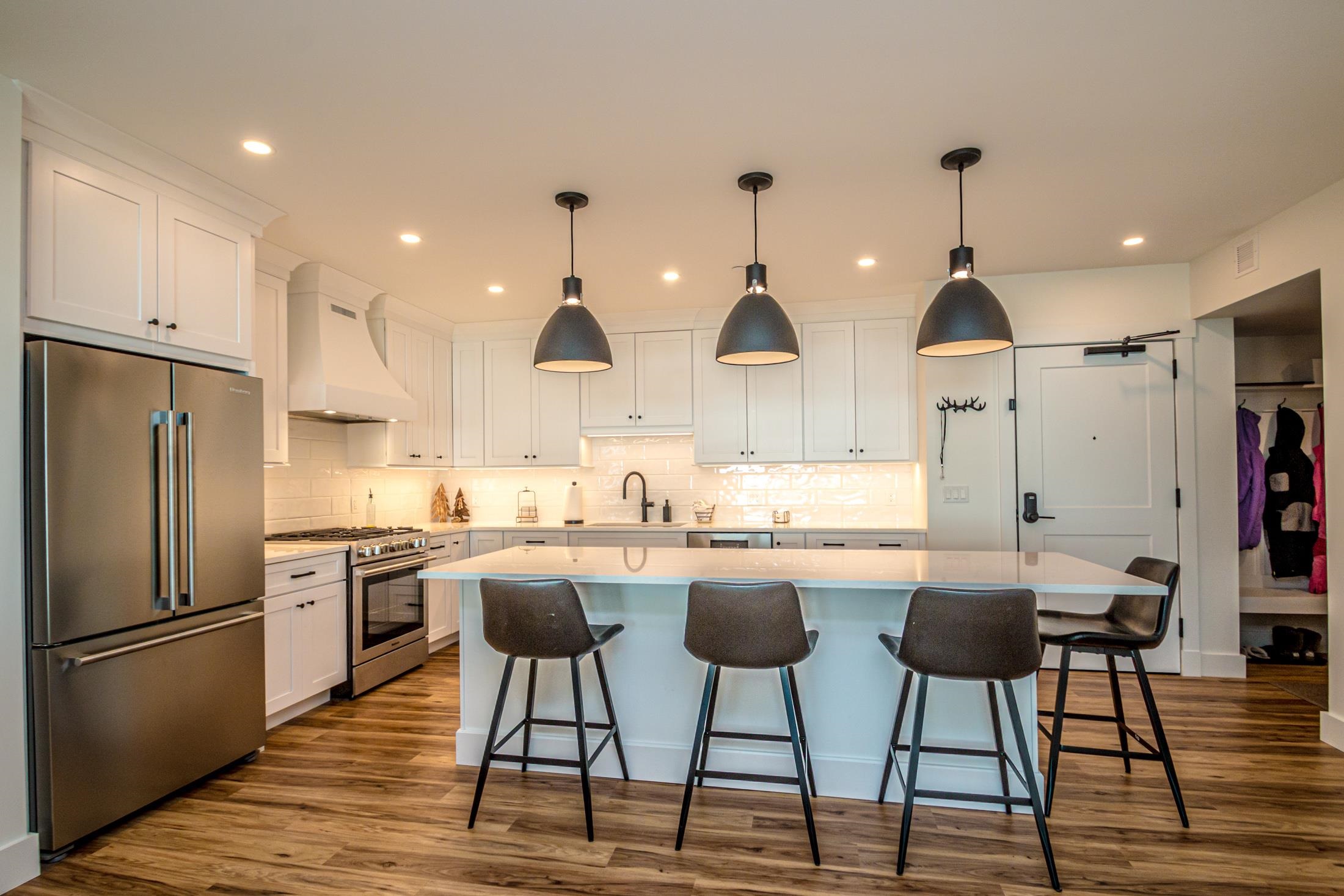 243 Skimobile Road 153