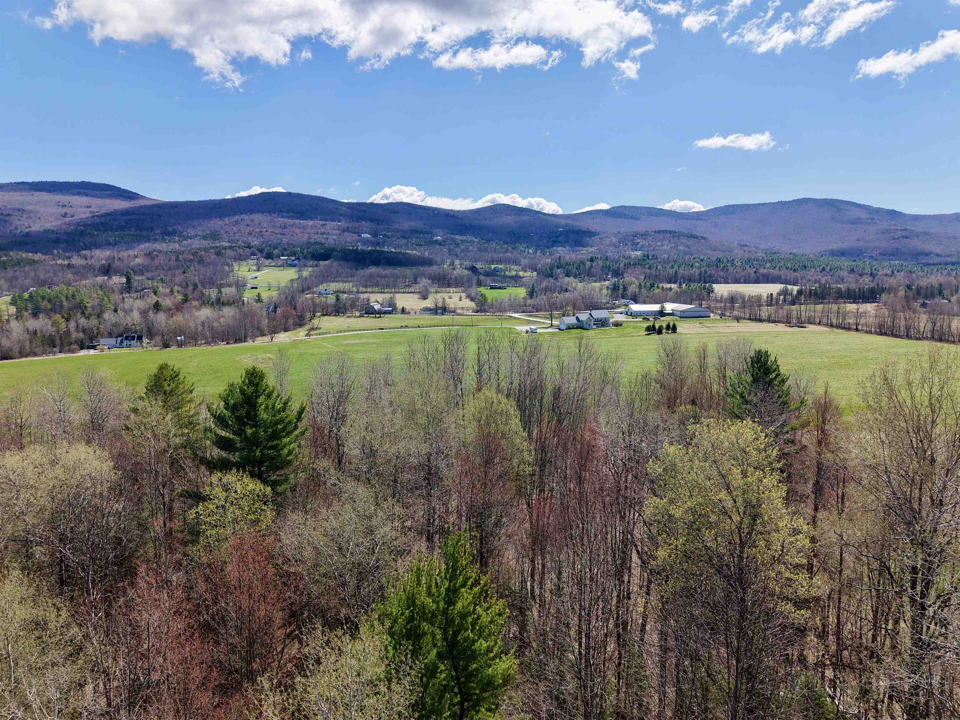 600 Woods Road South