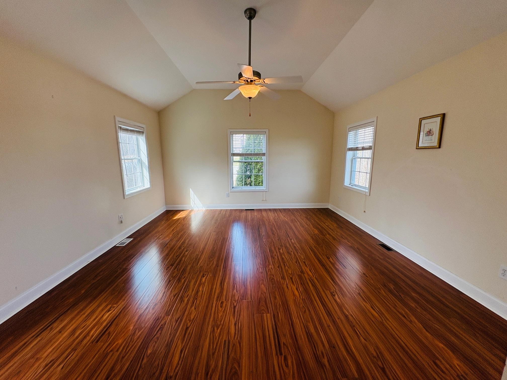 Chester, New Hampshire 03036, United States, 4 Bedrooms Bedrooms, ,3 BathroomsBathrooms,Residential,Active,79183