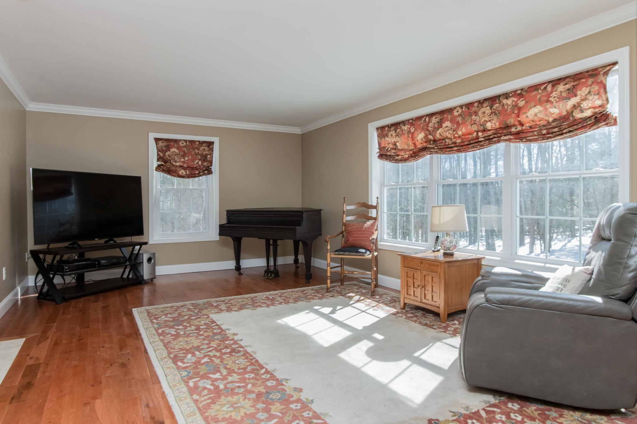 Chester, New Hampshire 03036, United States, 4 Bedrooms Bedrooms, ,3 BathroomsBathrooms,Residential,Active,79183