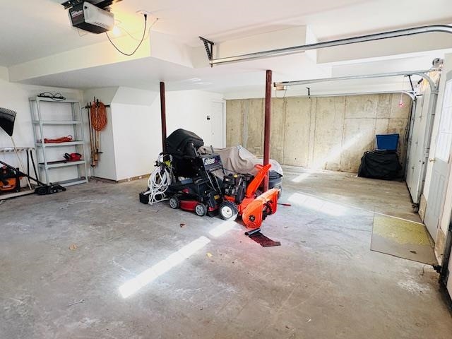 Chester, New Hampshire 03036, United States, 4 Bedrooms Bedrooms, ,3 BathroomsBathrooms,Residential,Active,79183