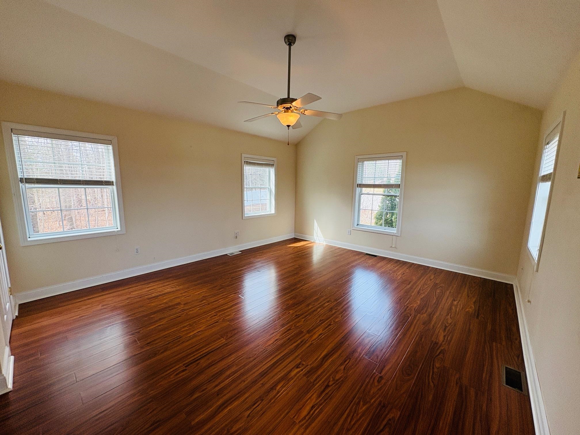 Chester, New Hampshire 03036, United States, 4 Bedrooms Bedrooms, ,3 BathroomsBathrooms,Residential,Active,79183