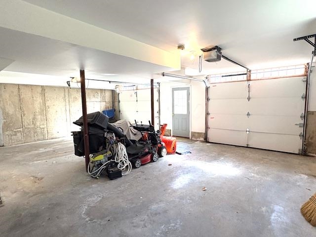 Chester, New Hampshire 03036, United States, 4 Bedrooms Bedrooms, ,3 BathroomsBathrooms,Residential,Active,79183