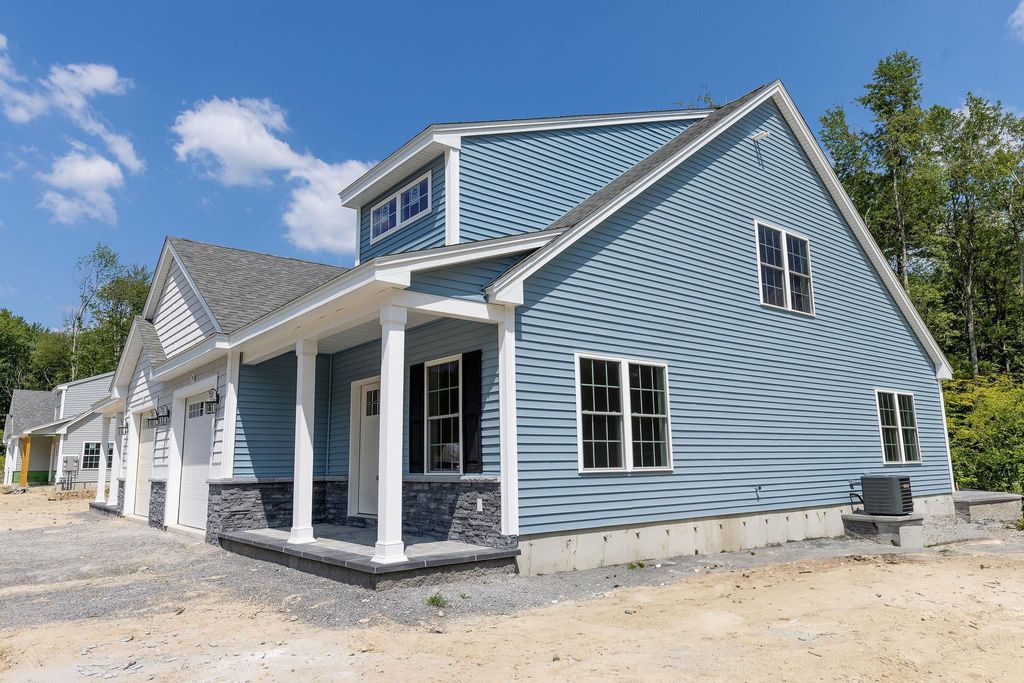 Photo of 3 Cameron Court #3, Hampstead, NH 03841 (MLS # 5054858)