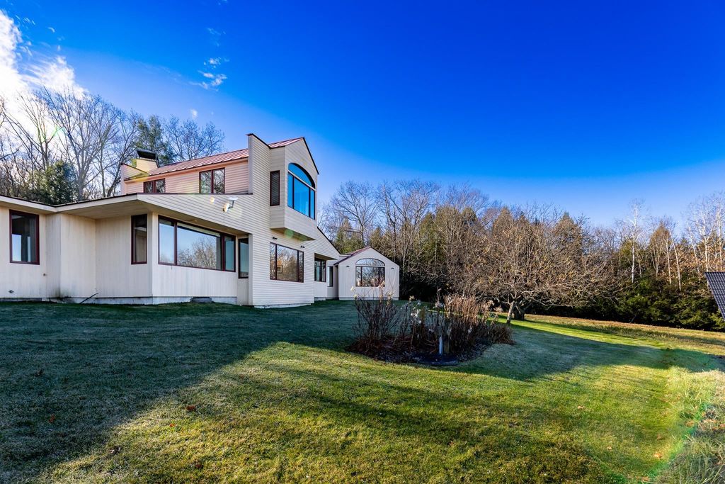 Photo of 48 Rennie Road, Hanover, NH 03755 (MLS # 5071326)