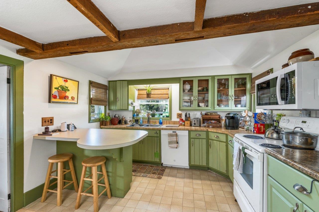 Pembroke, New Hampshire 03275, United States, 4 Bedrooms Bedrooms, ,2 BathroomsBathrooms,Residential,Active,189970