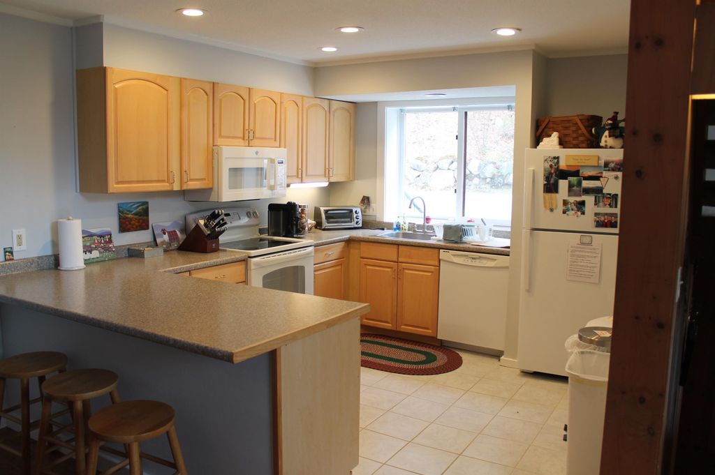 Photo of 17 Granite Road #1, Lincoln, NH 03251 (MLS # 5087950)