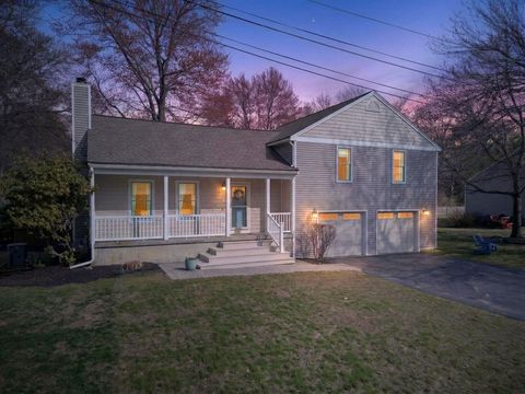 21 Hedman Avenue Hampton NH 03842