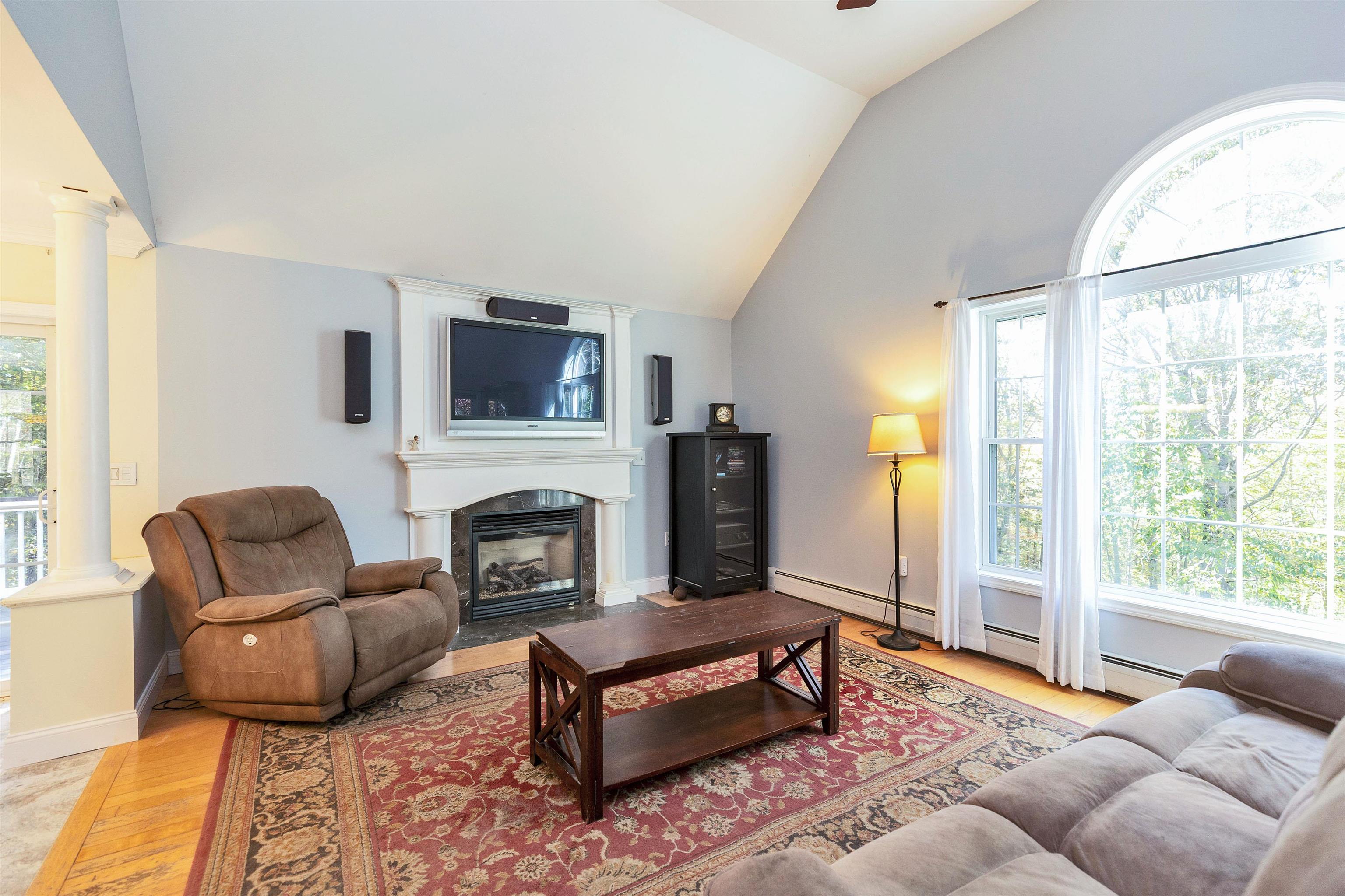 27 Revolutionary Lane