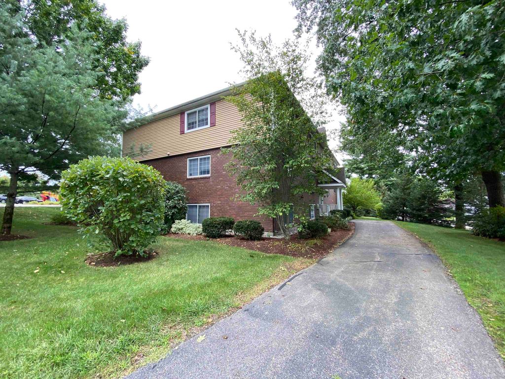 Photo of 3961 Old Brown Avenue #64, Manchester, NH 03103 (MLS # 5074356)