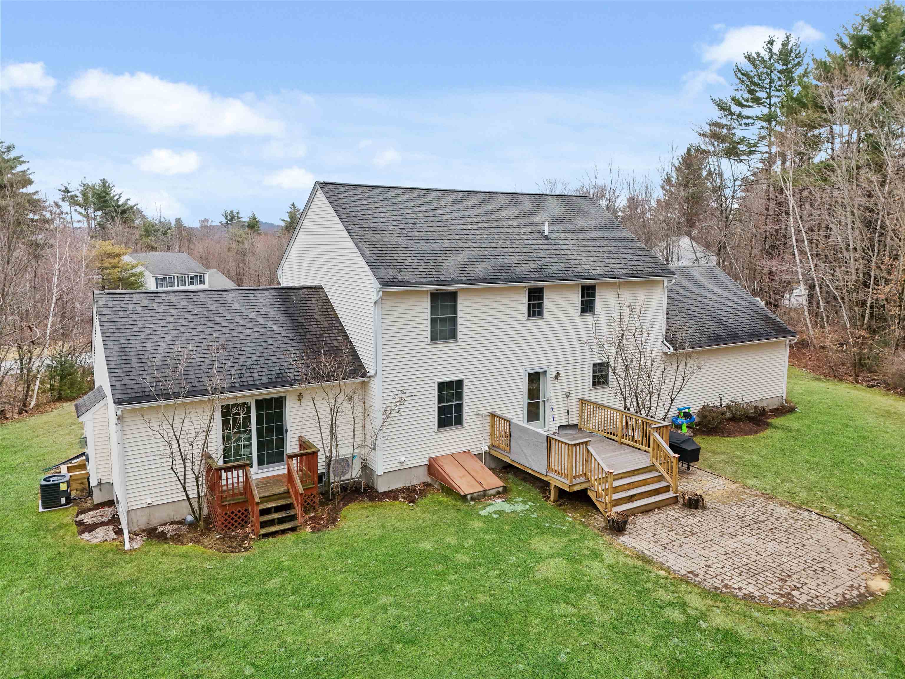 36 Bradford Circle