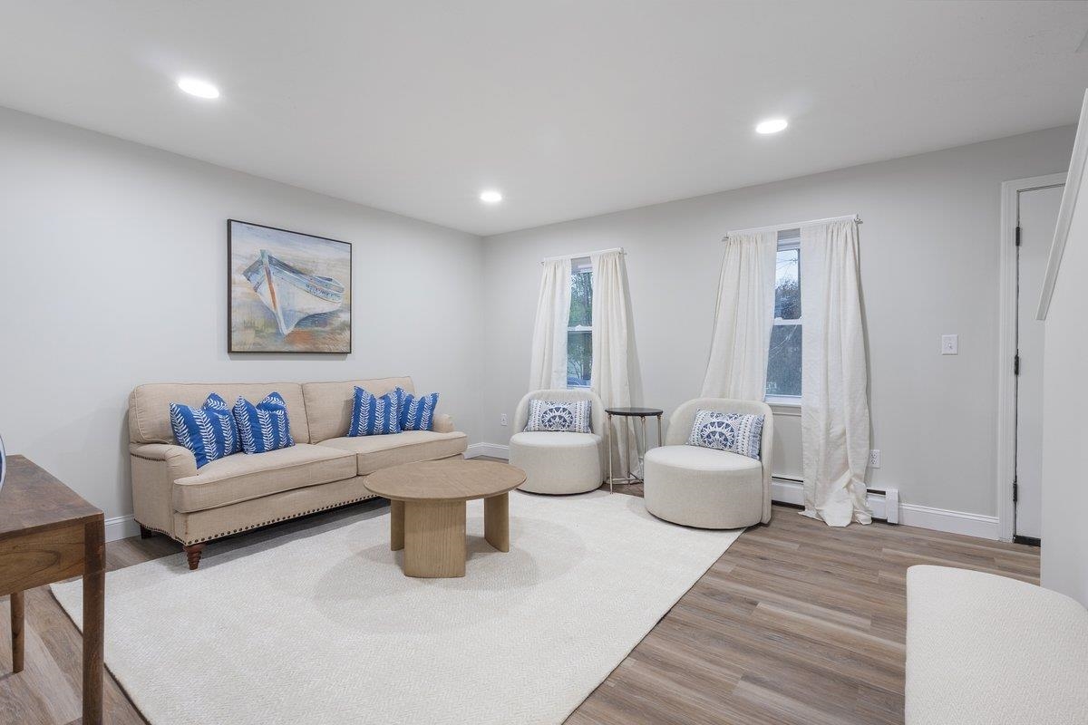924 Mammoth Road