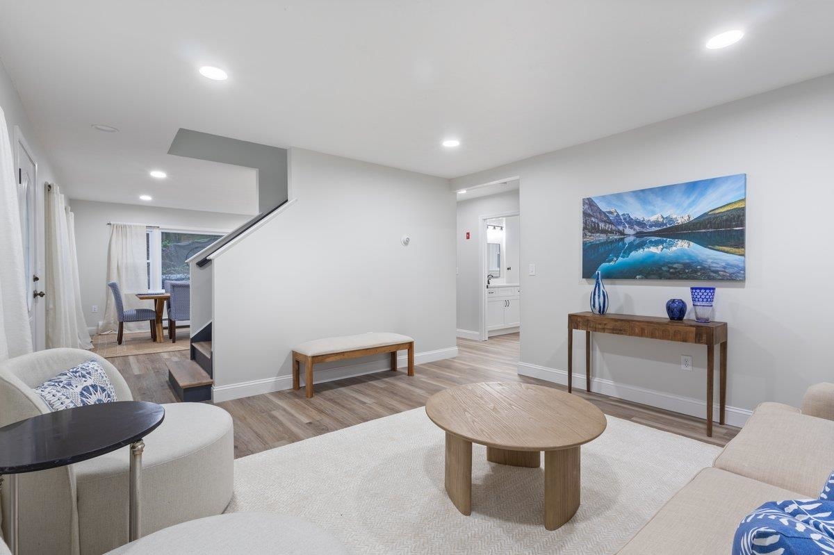 924 Mammoth Road
