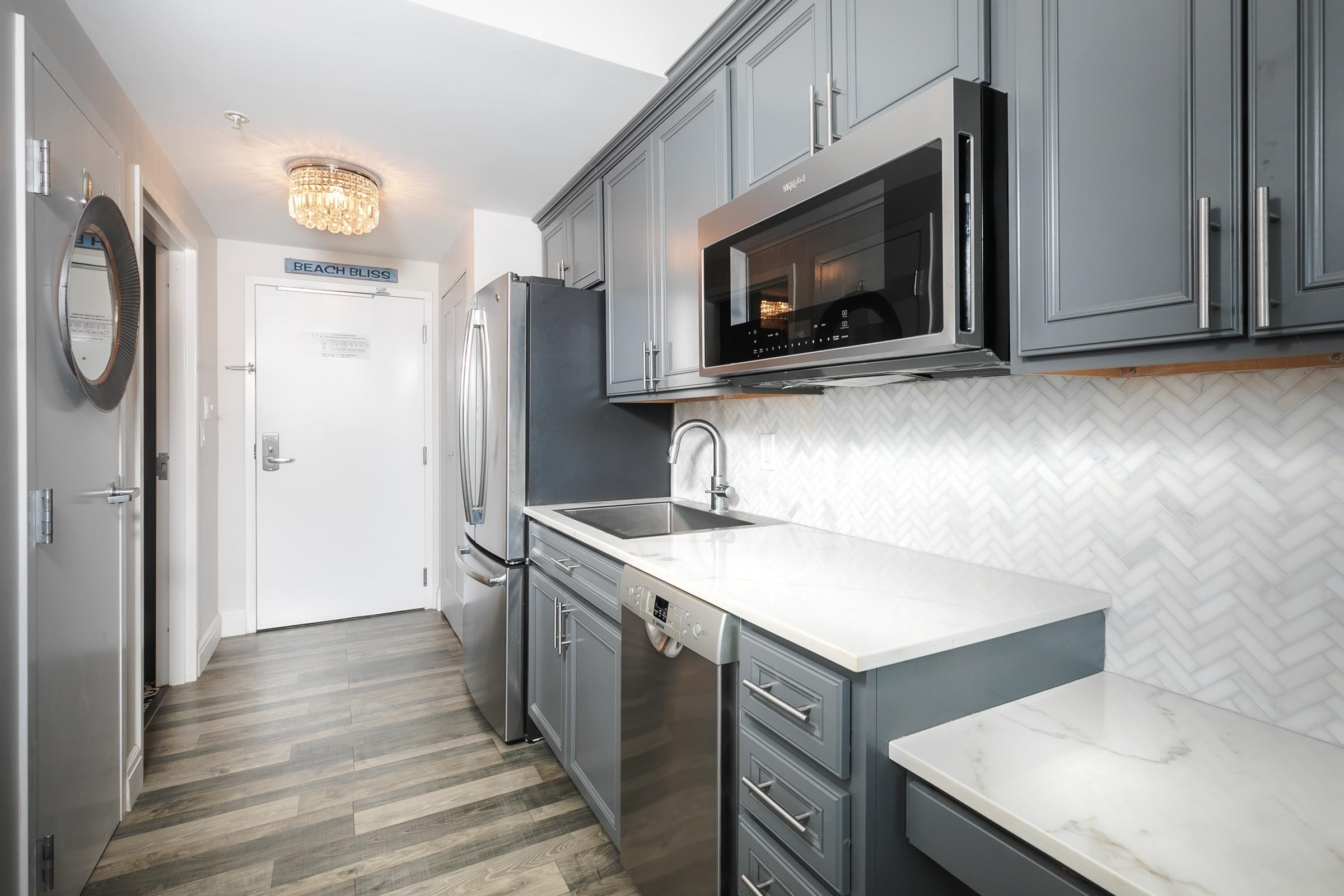 703 Ocean Boulevard 303