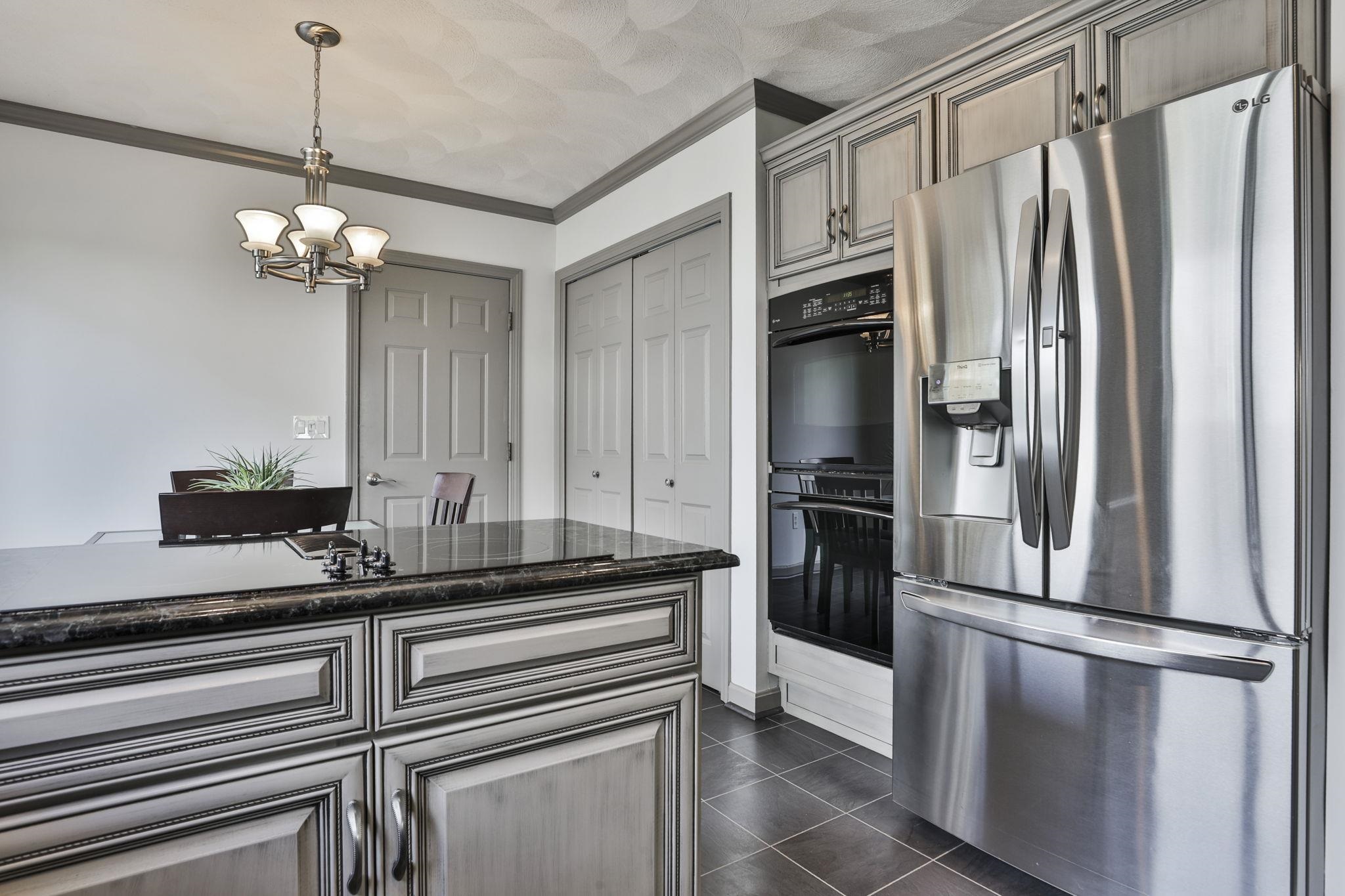 95 Hawthorne Village Road