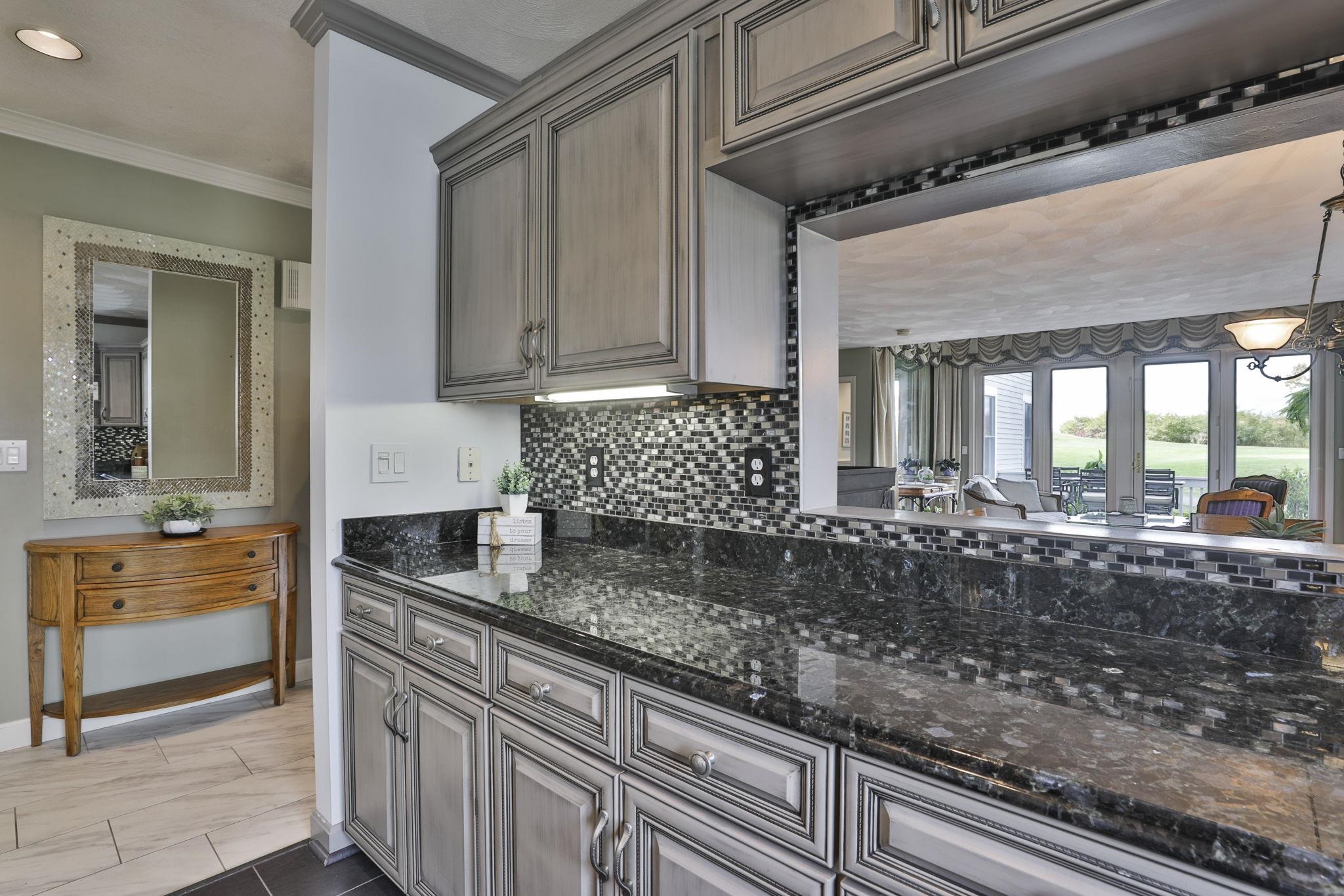 95 Hawthorne Village Road