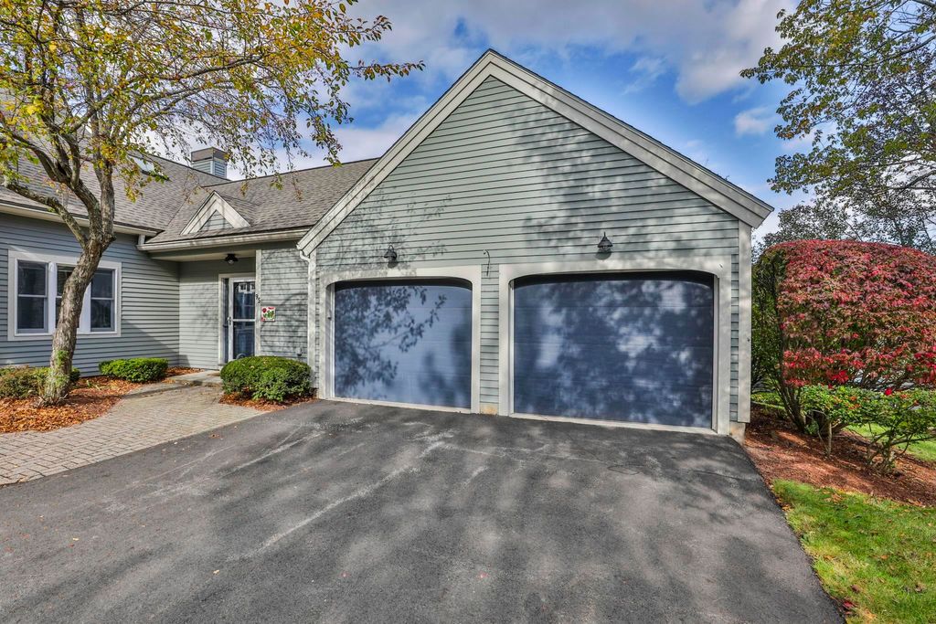 Photo of 95 Hawthorne Village Road, Nashua, NH 03062 (MLS # 5067766)