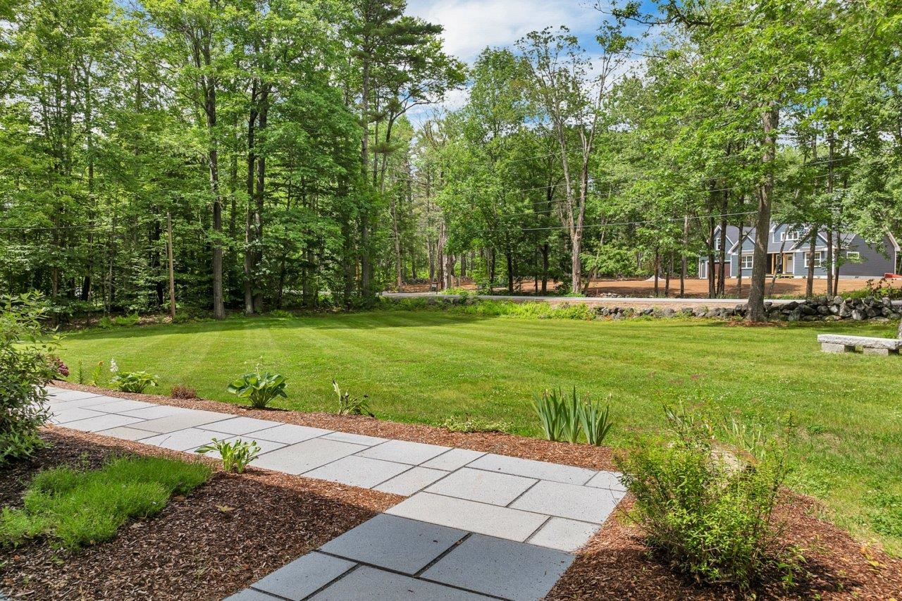 806 North Line Road
