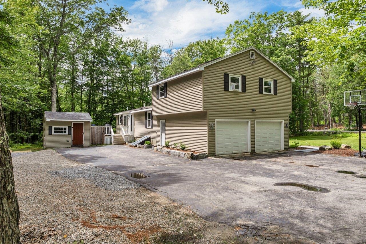 806 North Line Road