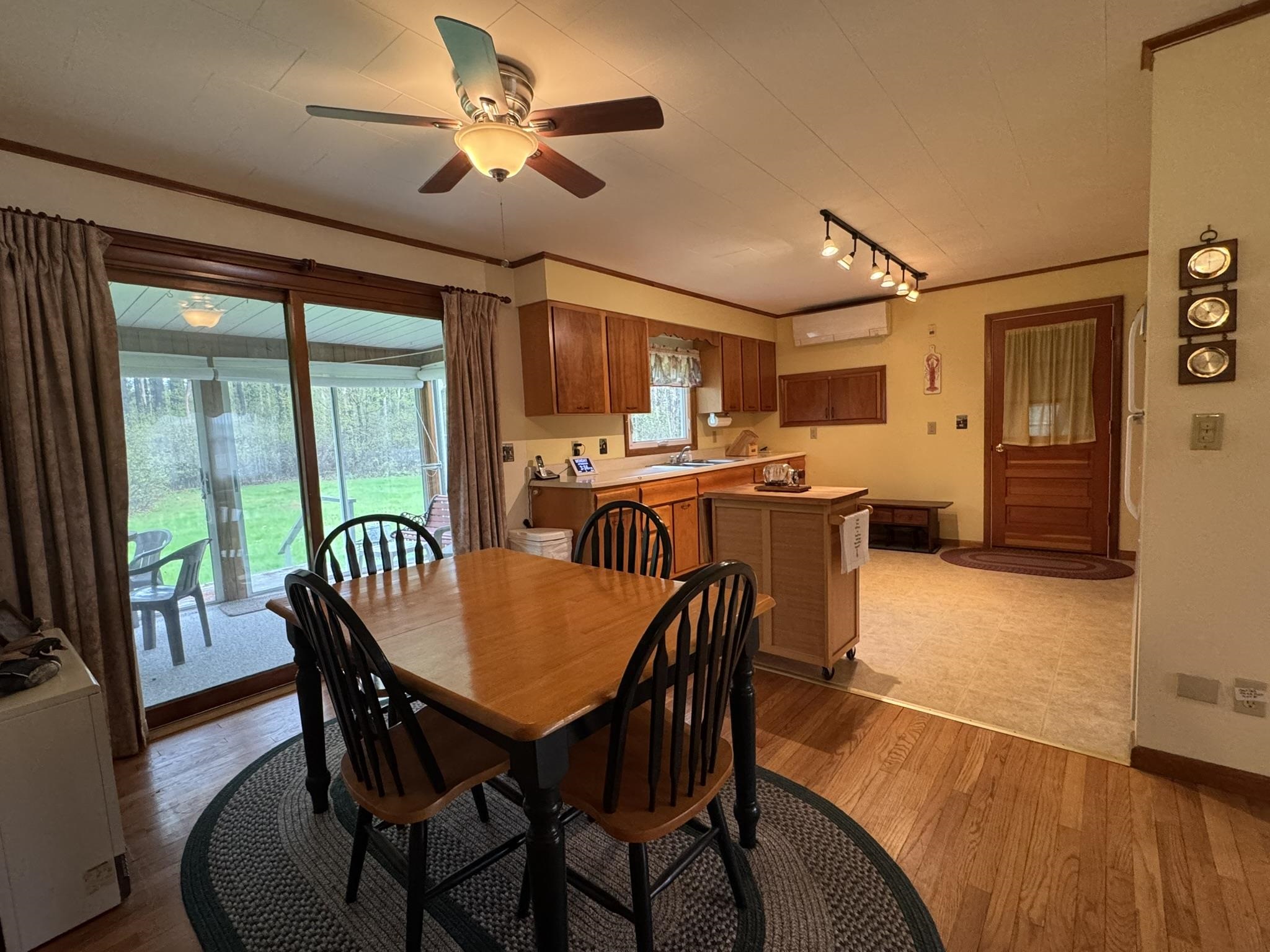 Castleton, Vermont 05735, United States, 2 Bedrooms Bedrooms, ,1 BathroomBathrooms,Residential,Pending,125306