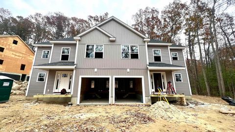 19 Speare Road B Hudson NH 03051