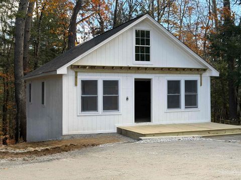 37 Autumn Road Hillsborough NH 03244