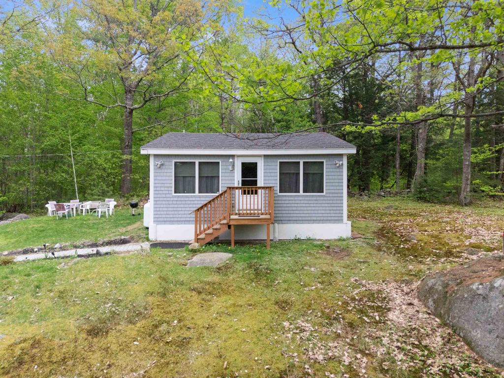 Photo of 25 S Mayhew Turnpike, Hebron, NH 03241 (MLS # 5089936)