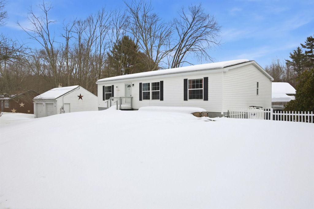 Photo of 35 North River Road, Epping, NH 03042 (MLS # 5077265)
