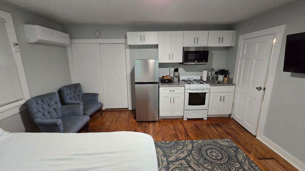 Photo of 579 State Street #Unit 1, Portsmouth, NH 03801 (MLS # 5066536)