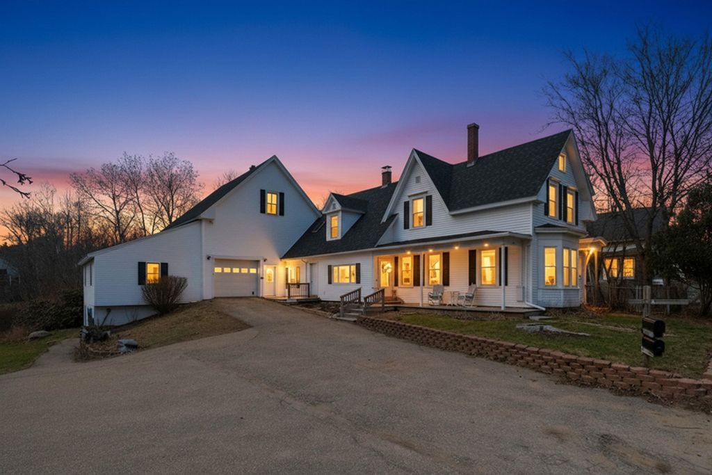 Photo of 388 Elm Street, Laconia, NH 03246 (MLS # 5083060)